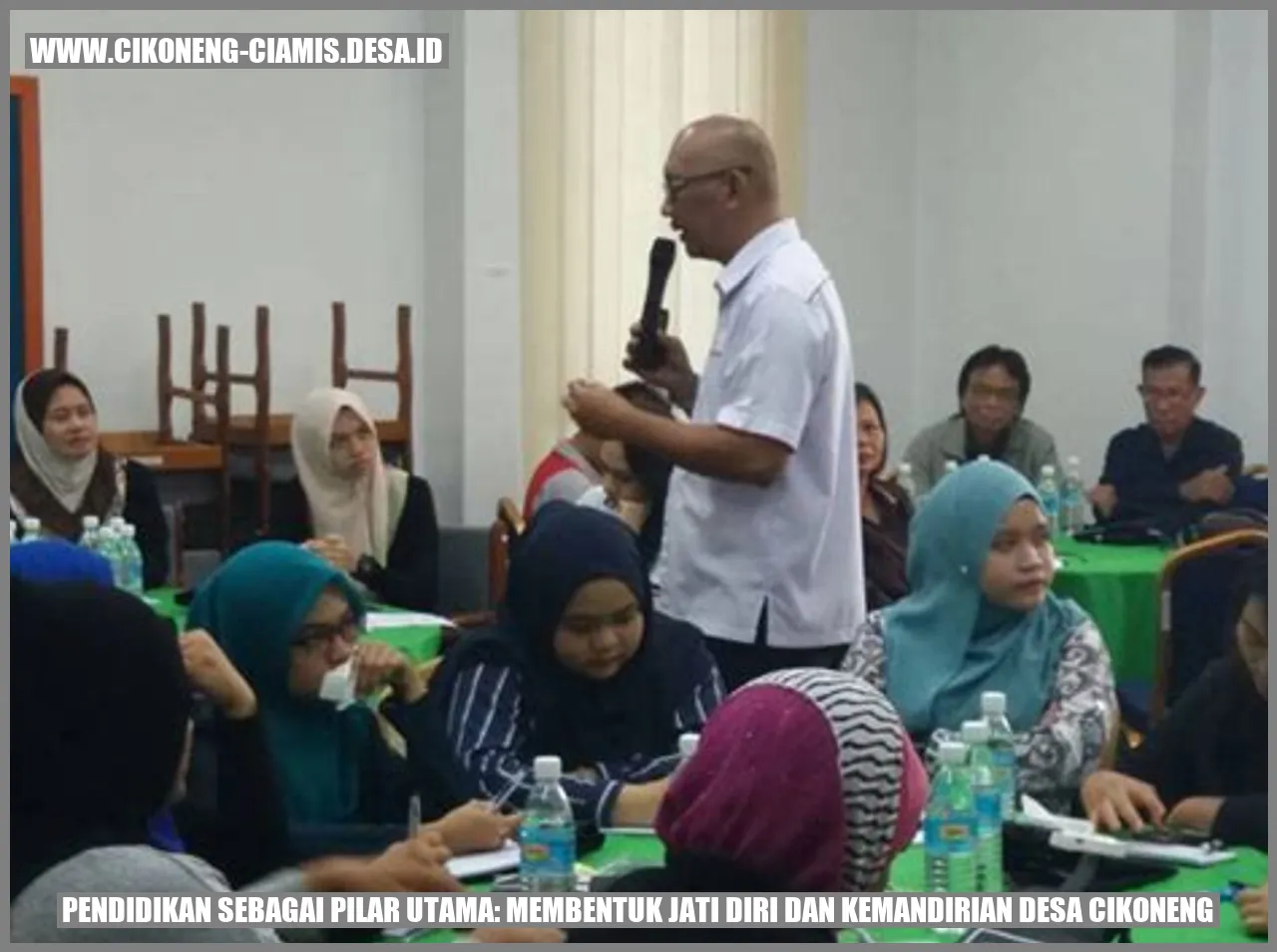 Pendidikan Sebagai Pilar Utama: Membentuk Jati Diri dan Kemandirian Desa Cikoneng