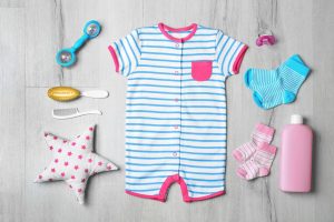 10 Tips Memilih Pakaian Bayi yang Nyaman dan Aman