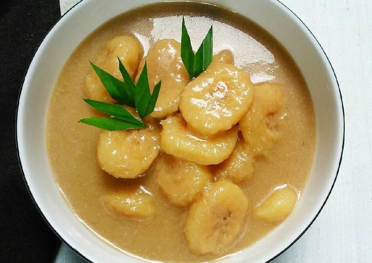 Minuman Khas Ramadhan: Nikmatnya Kolak Pisang Tradisional Desa Cikoneng