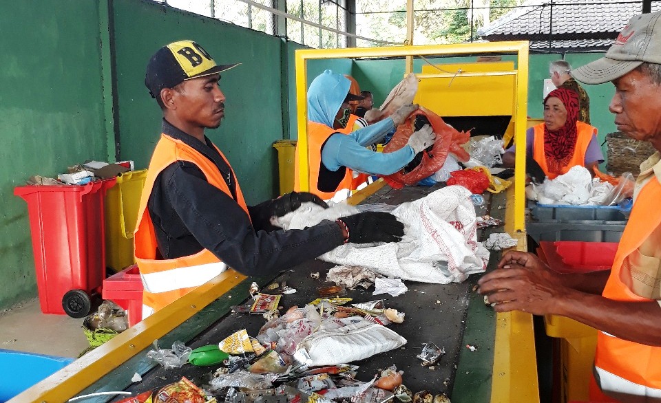 Penanganan Sampah di Desa: Upaya Konservasi Lingkungan yang Efektif