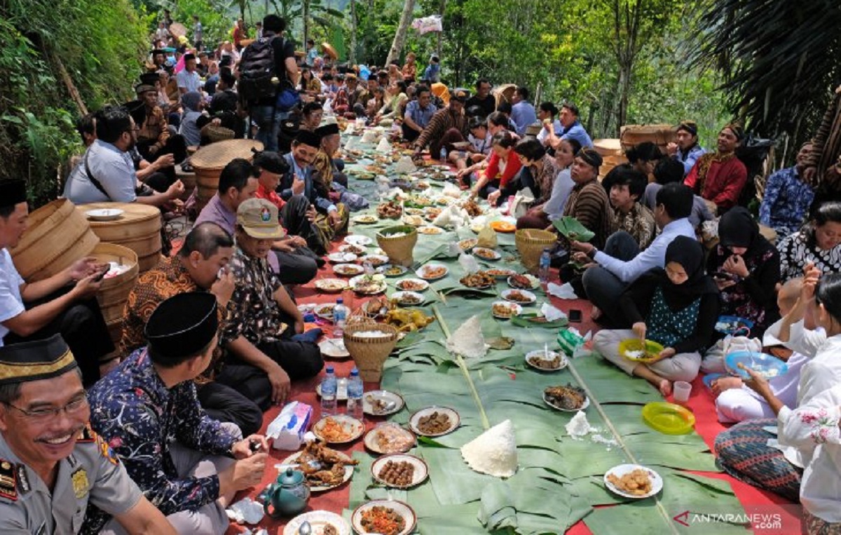 Keagamaan Desa: Menjaga Tradisi Spiritual di Era Modern