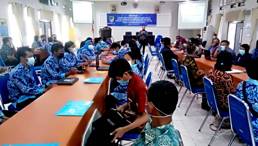 Pelatihan bagi Aparatur Desa untuk Menyediakan Pelayanan yang Responsif dan Efektif