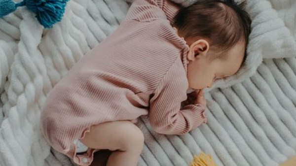 Tips Memilih Pakaian untuk Bayi Prematur dengan Perhatian Khusus